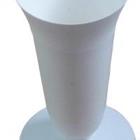 Váza talpas műanyag fehér - kegyeleti