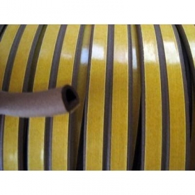Szigetelő gumis D profil 100 méter/tekercs barna